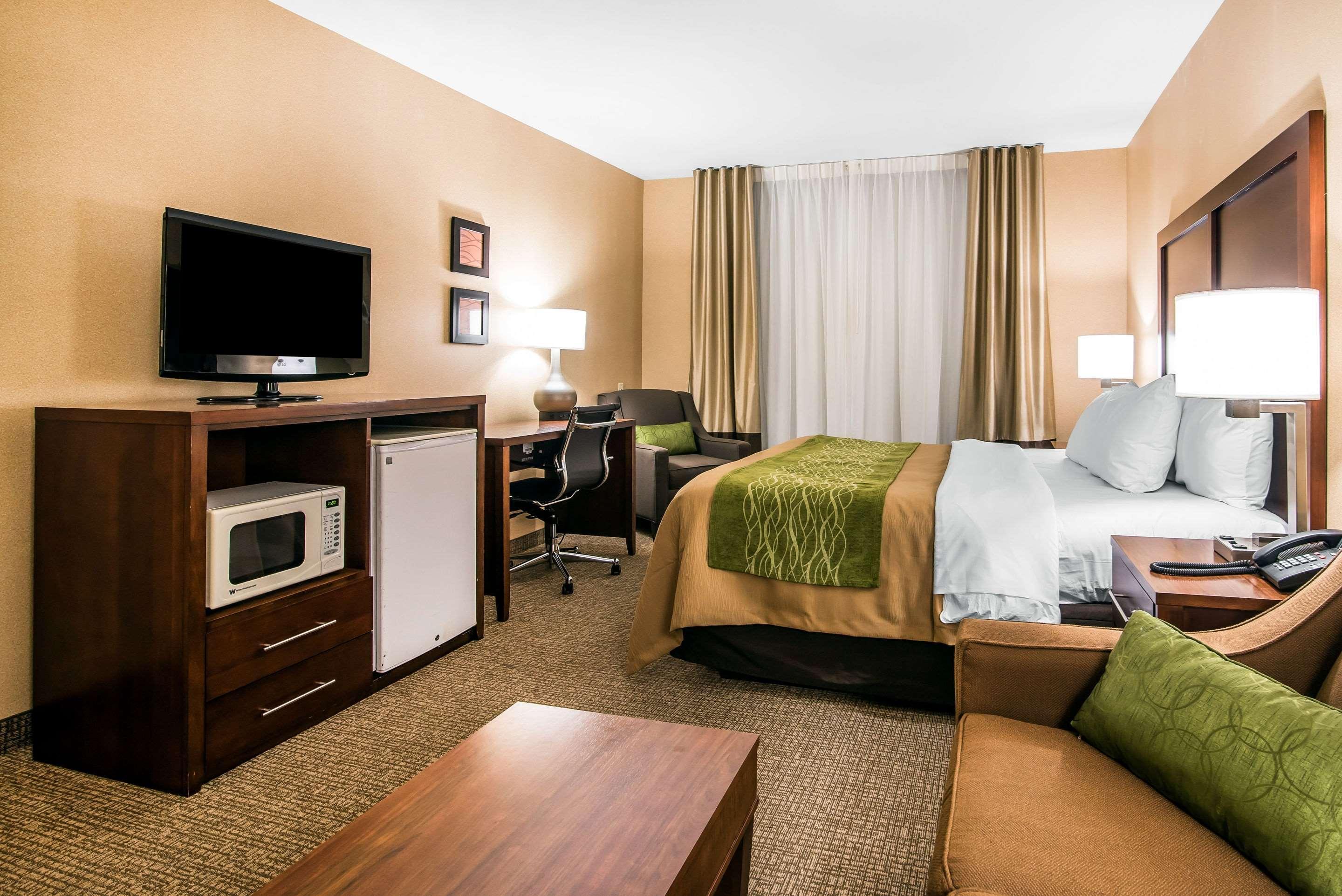 Quality Inn & Suites Towanda Exterior photo