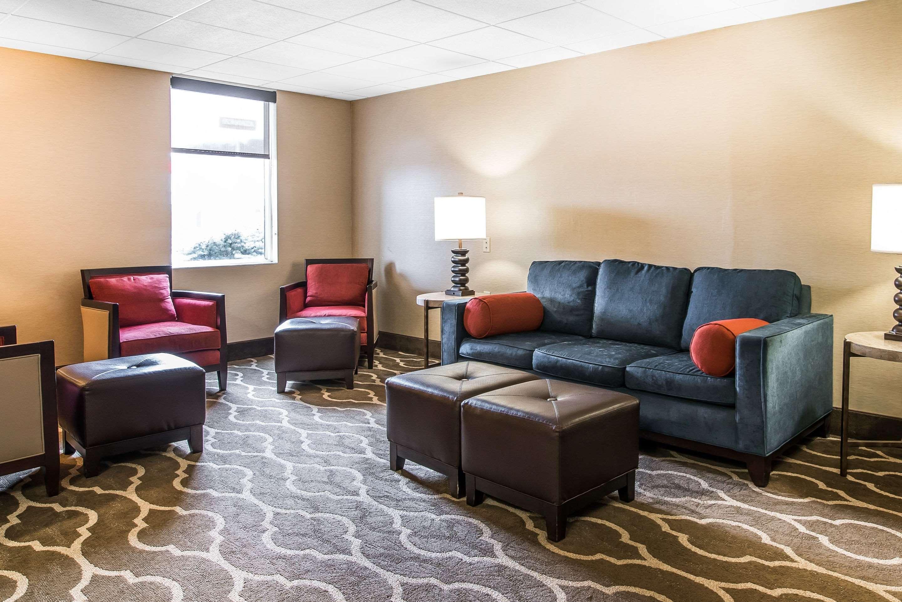 Quality Inn & Suites Towanda Exterior photo