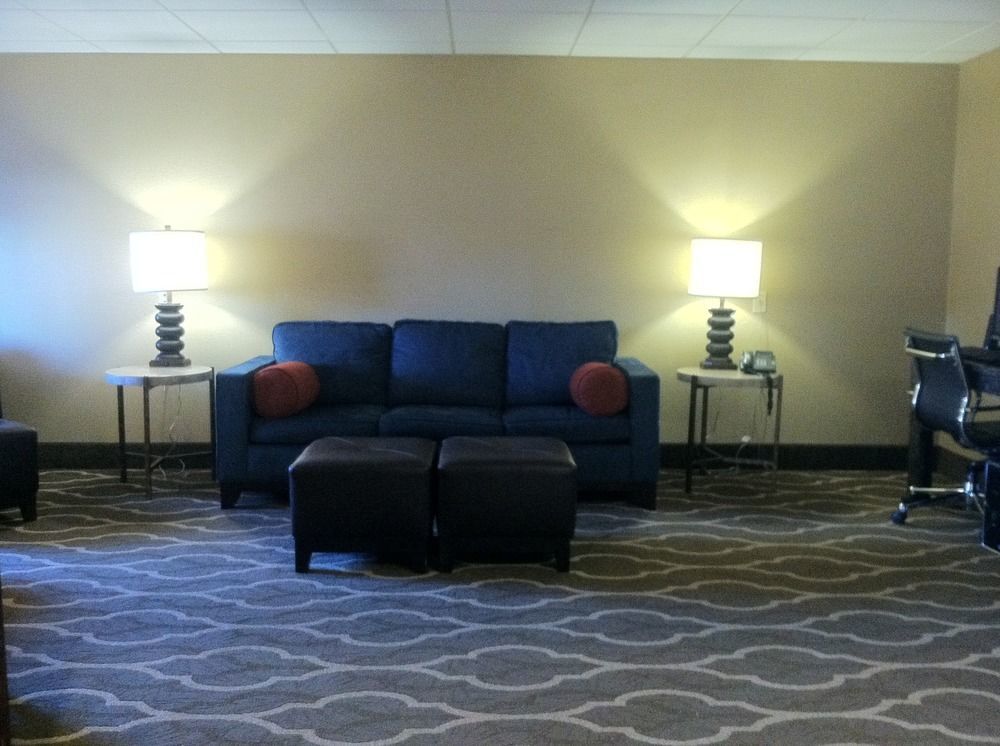 Quality Inn & Suites Towanda Exterior photo