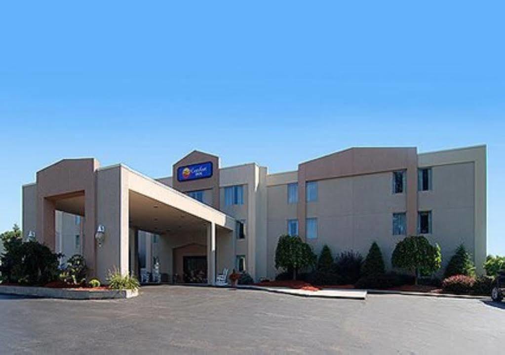 Quality Inn & Suites Towanda Exterior photo
