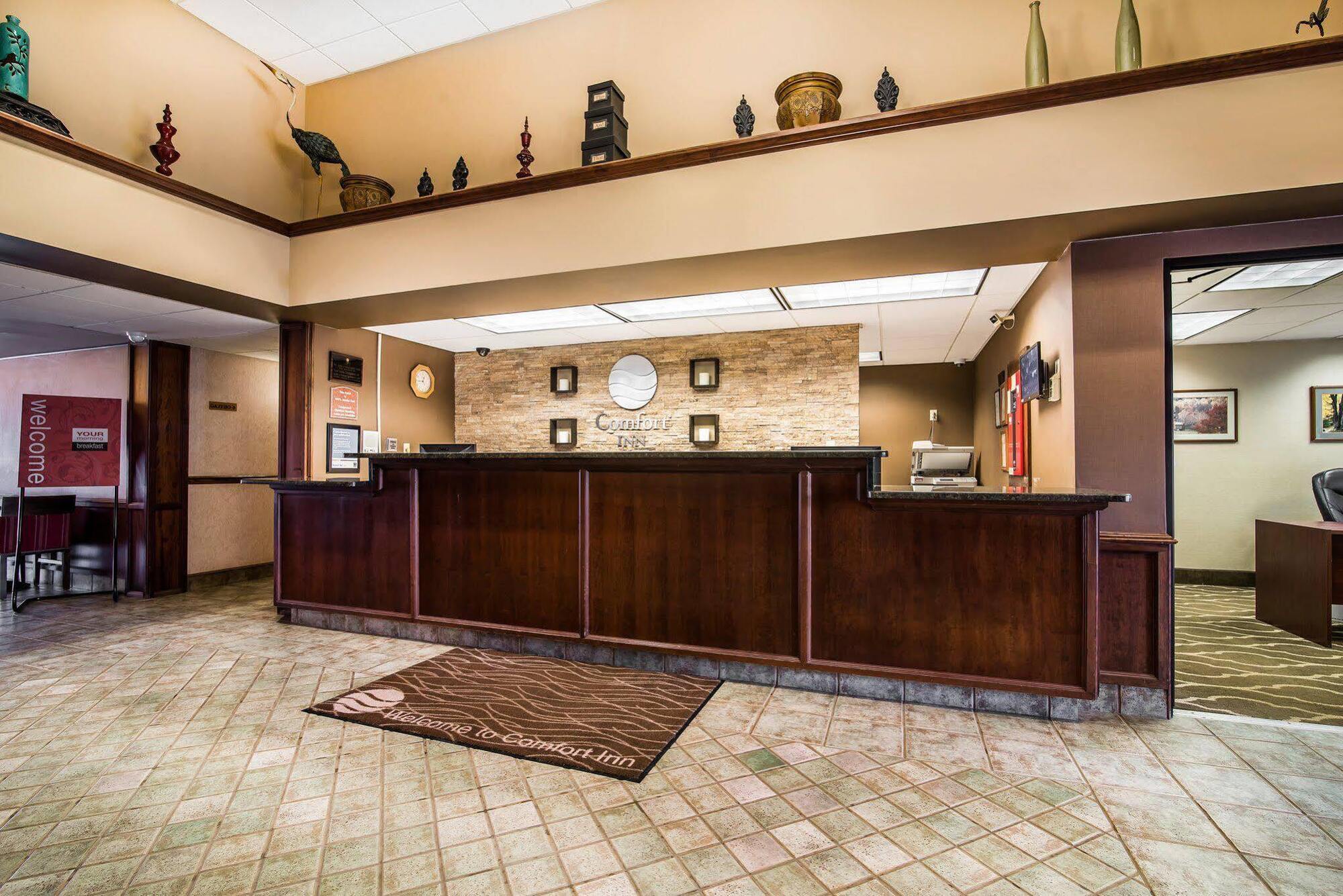 Quality Inn & Suites Towanda Exterior photo